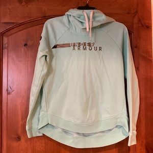 Under Armour women’s sweatshirt